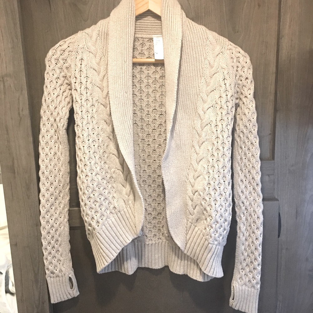 Ivivva tan open front cable knit sweater sz 6